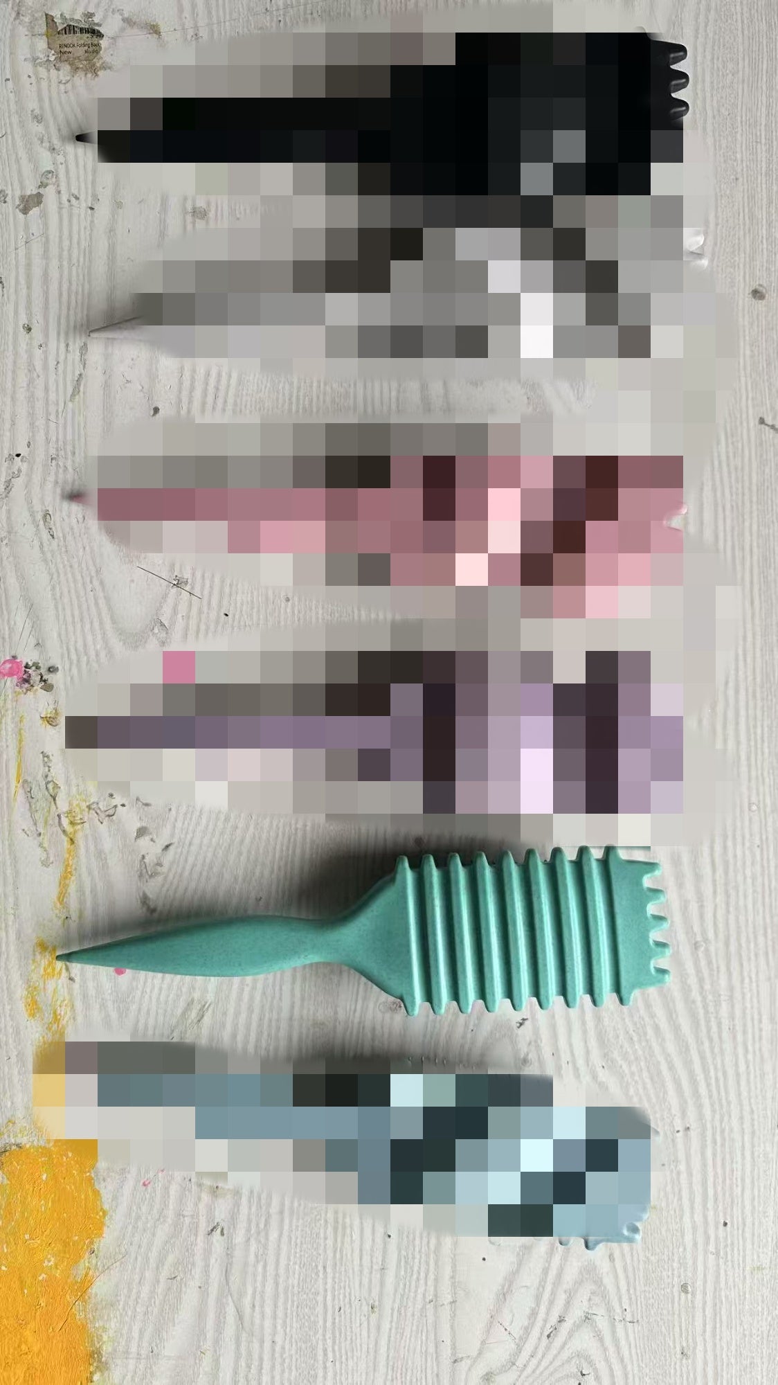 Ear Air Cushion Hairdressing Bounce Comb - Plastic, Multi-Color