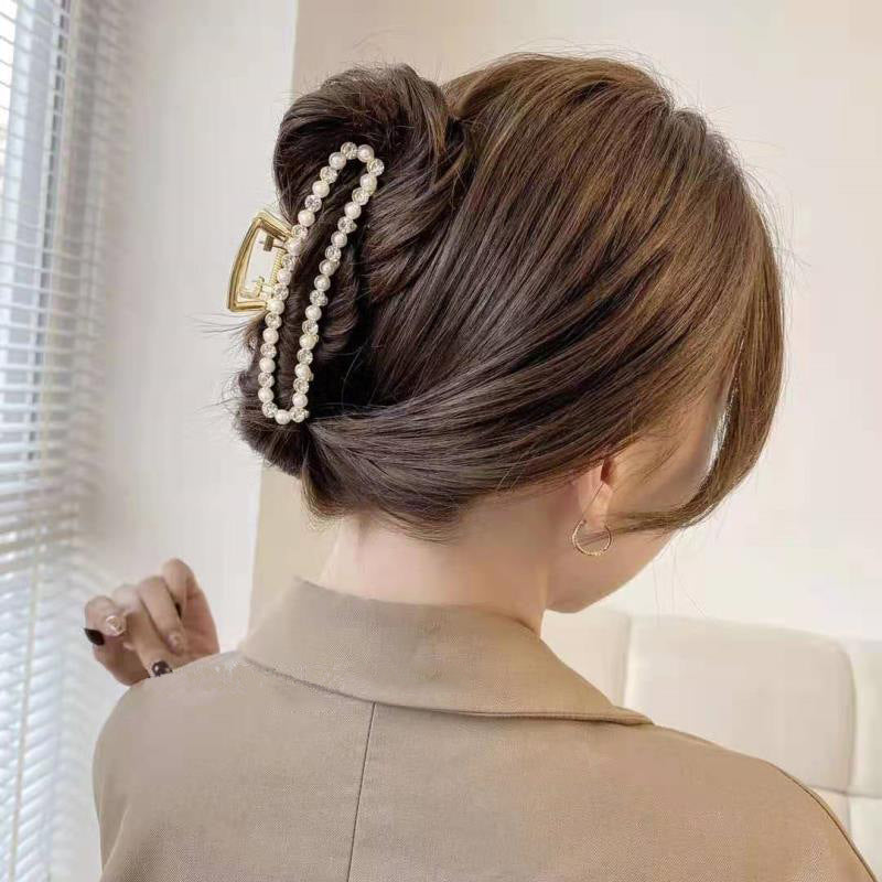 Metal Pearl Hair Clip - Elegant Geometric Design