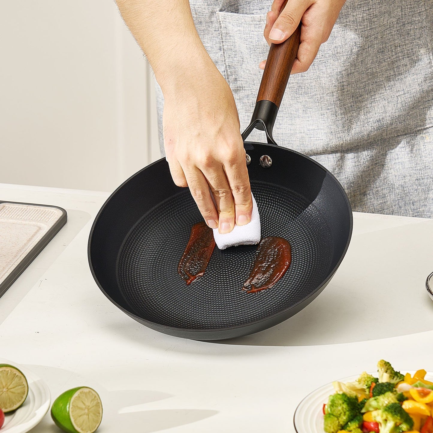 3-Piece Cast Iron Skillet Set - 8, 10, 12 Inch Nonstick