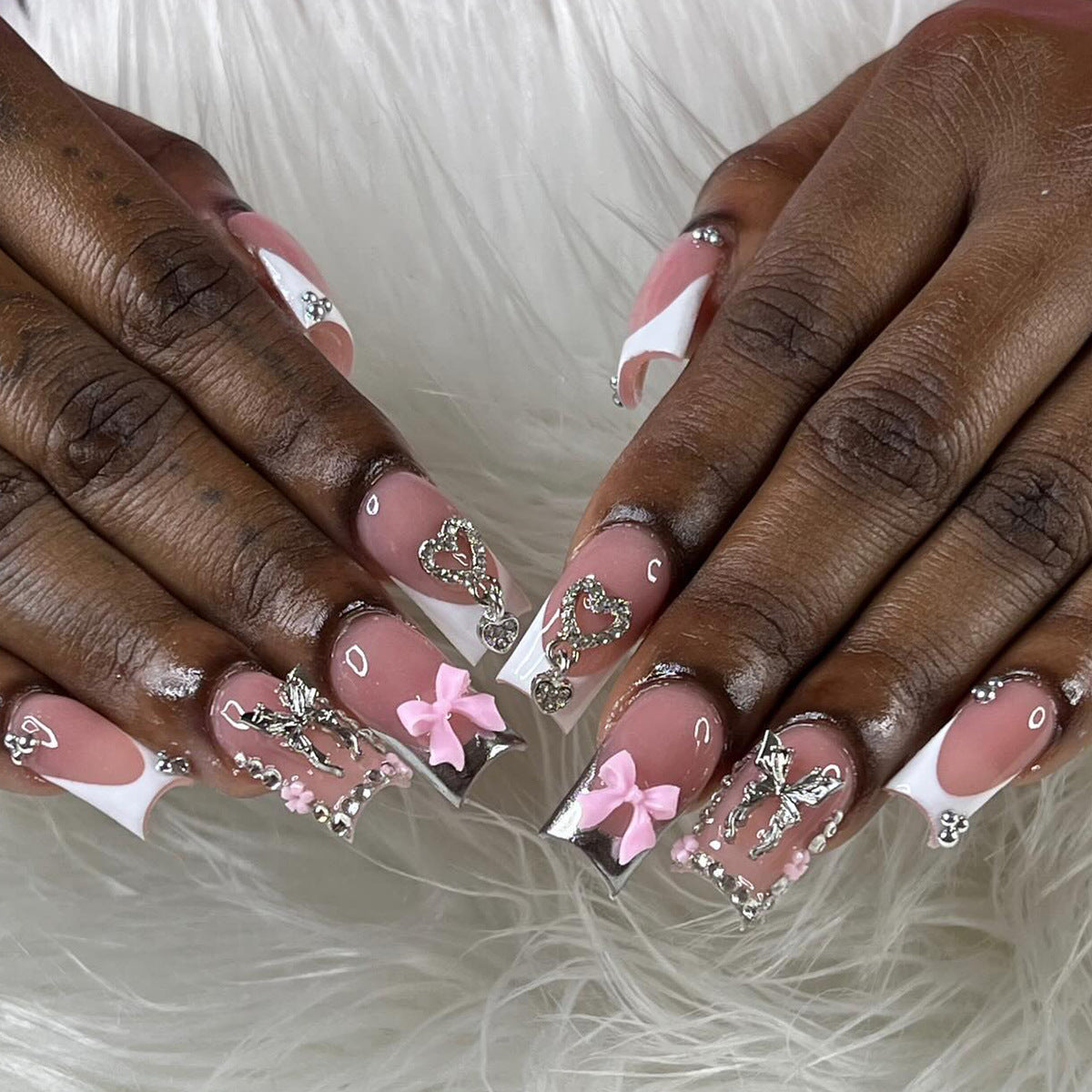 Women's Fake Nail Kit with Heart, Bow, Butterfly Designs - Detachable French Nails