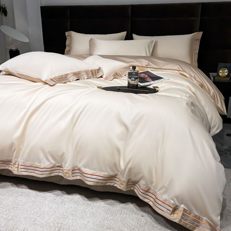 Long Velvet Cotton Bedding Set - Four-Piece Quilt Cover & Sheets