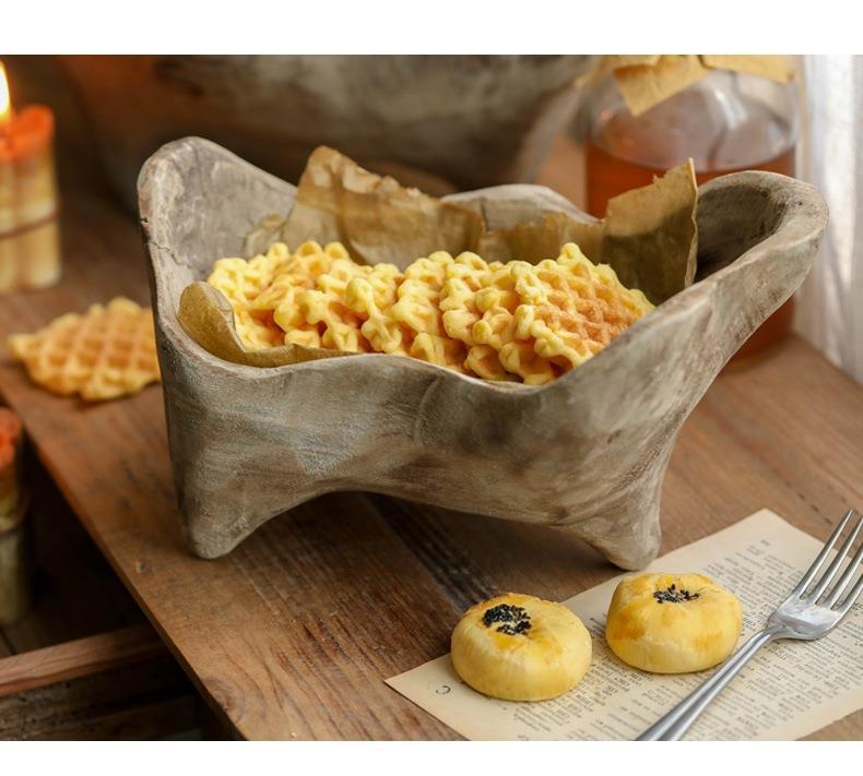 Wooden Ingot-Shaped Fruit Tray with Feet - Solid Wood Bread Plate for Kitchen