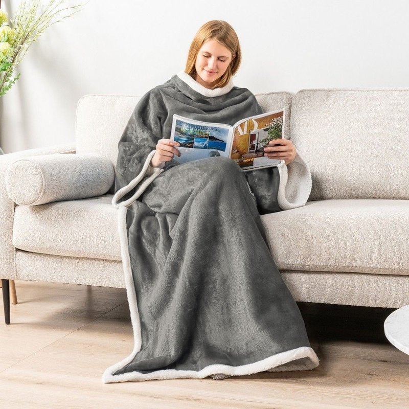 Thickened Flannel Shawl Blanket with Large Pockets - Comfortable Home Throw