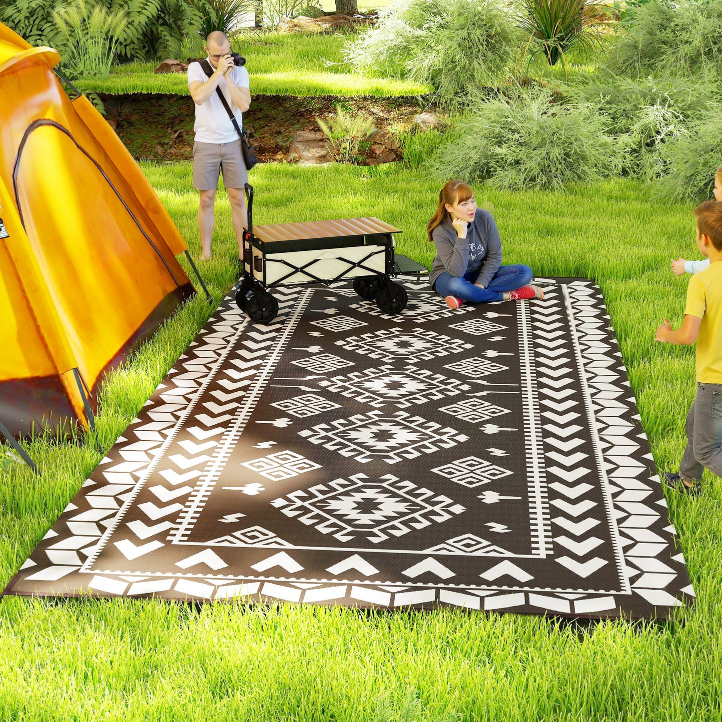 Reversible Outdoor Rug - Waterproof Plastic Straw, 9' x 18', Black & White Rhombus Patchwork