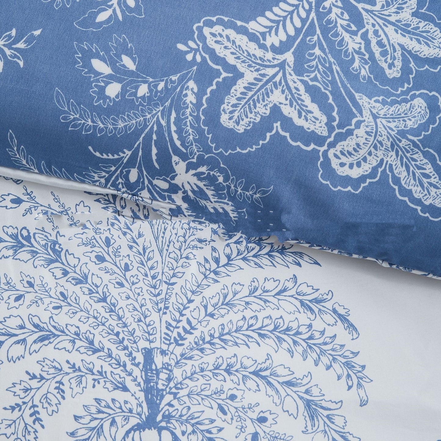Double Bedding Quilt Cover Set with Geometric Pattern - Multiple Sizes