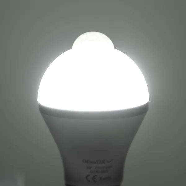 E27 Motion Sensor LED Light Bulb 9W 1000LM Dusk to Dawn Indoor Outdoor