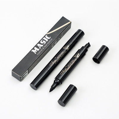 Double-Headed Triangle Seal Waterproof Liquid Eyeliner - Black