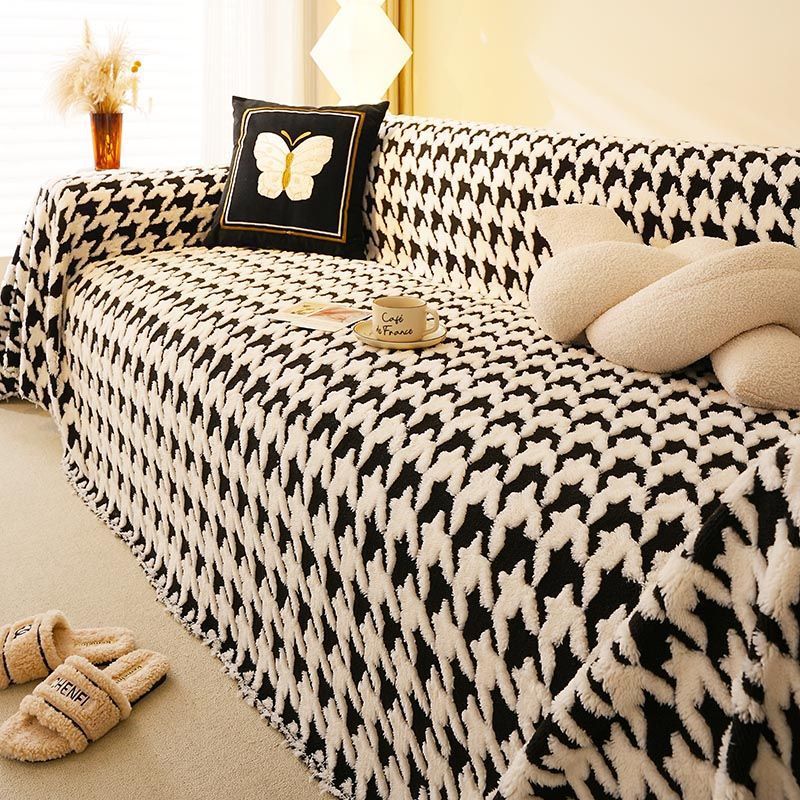 Thick Plush Sofa Cover Cloth Winter Sofa Cushion Protector - Geometric Pattern