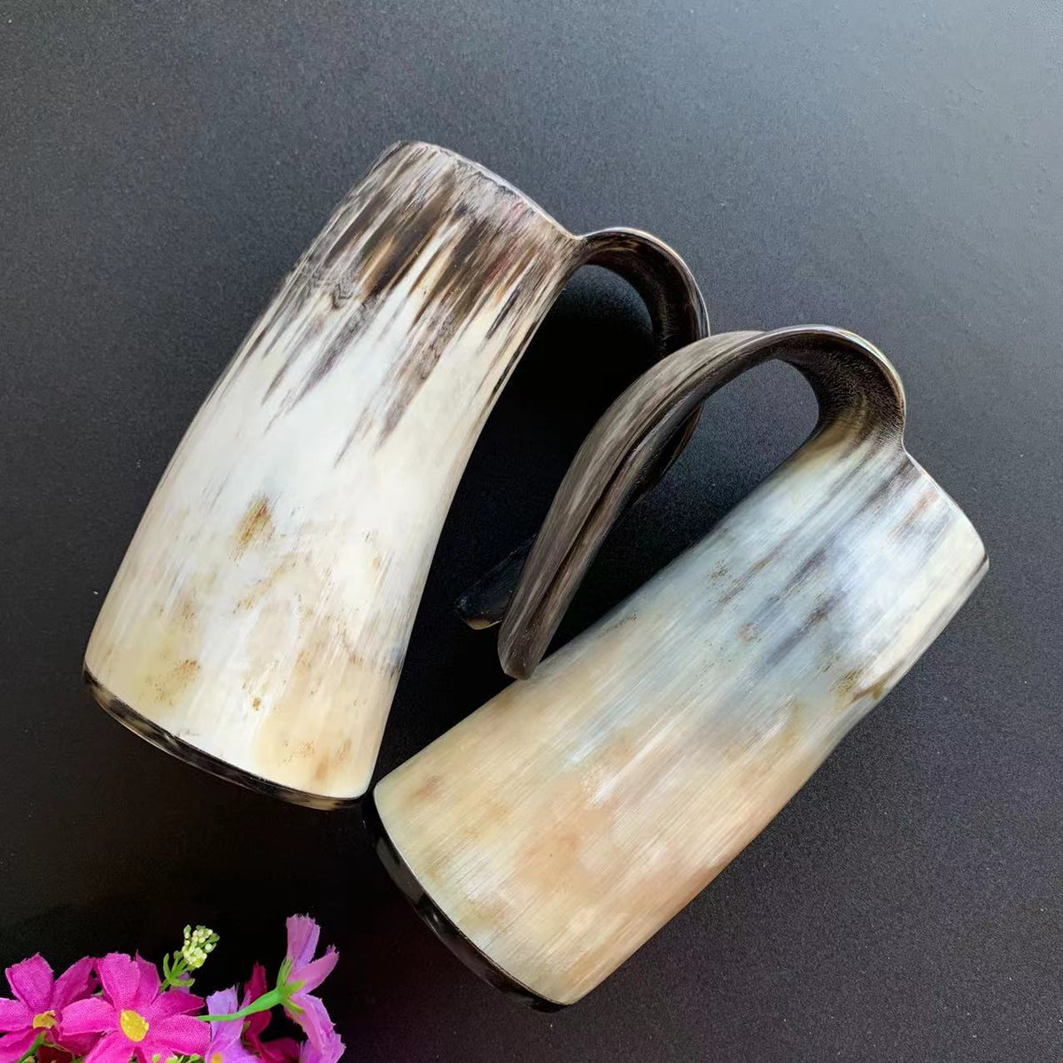 Niujiao Handcrafted Water Cup Ornament - Natural Horn, Modern Home Decor