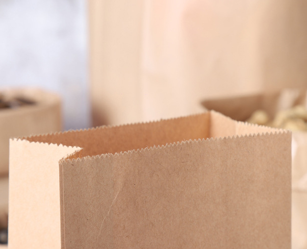 Square Bottom Kraft Paper Bags for Food Packaging - Oil Proof, Durable, Eco-Friendly 25x14x33cm
