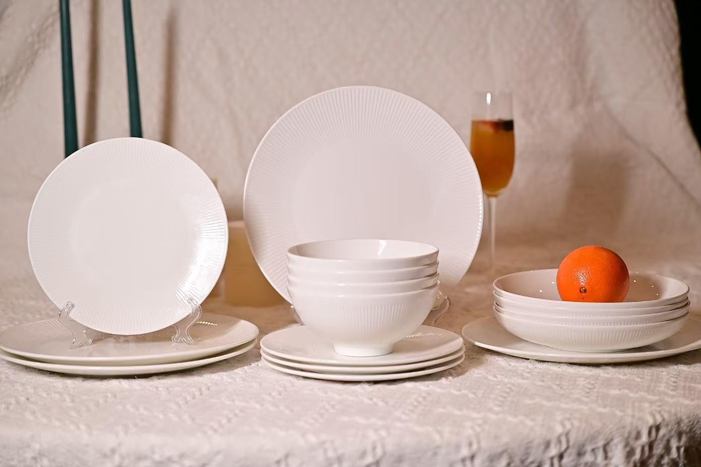 Dandilion 16-Piece Bone China Dinnerware Set - Service for 4