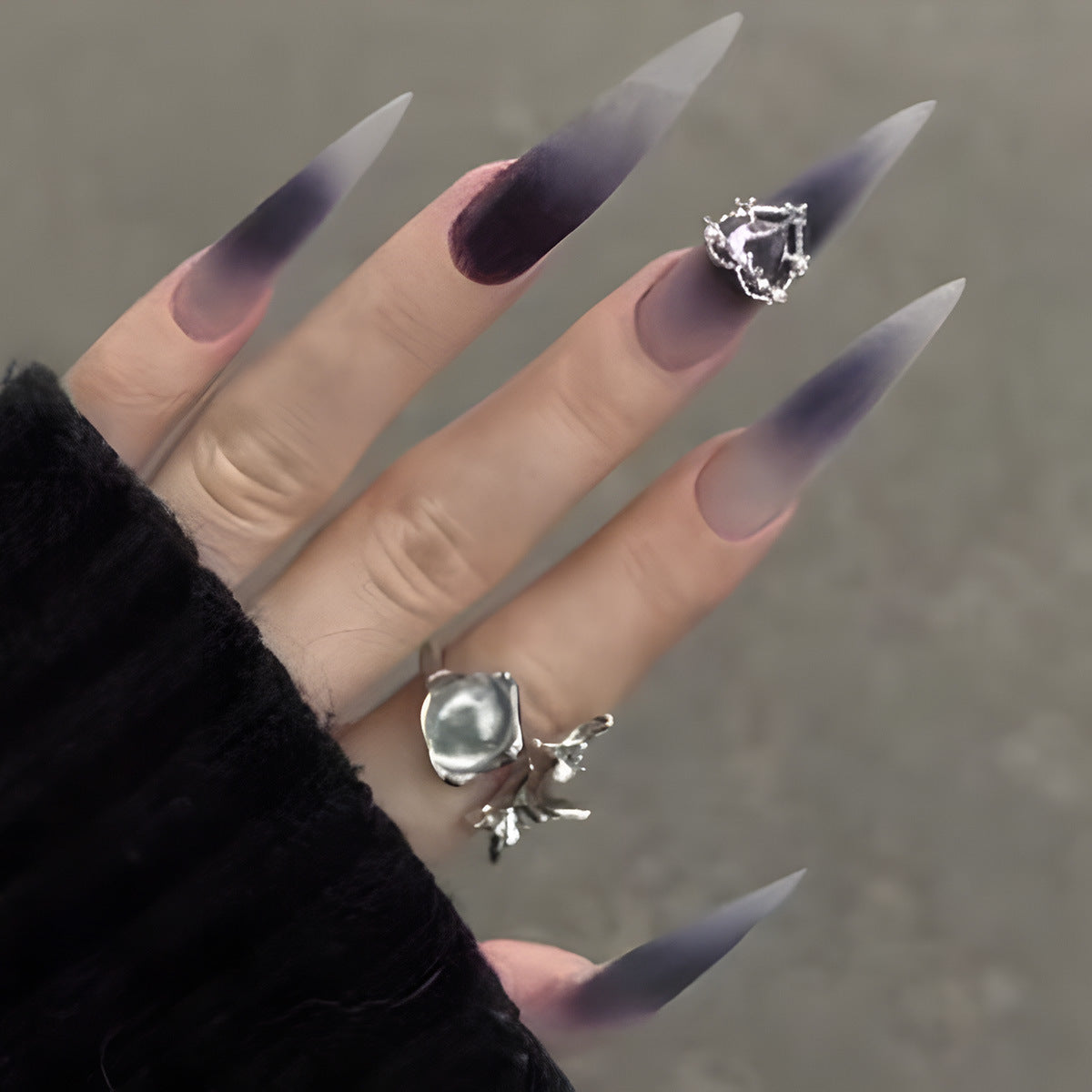 Gothic Nail Art Kit - Dark Love Sweet Wearable Nails for Creative Nail Designs