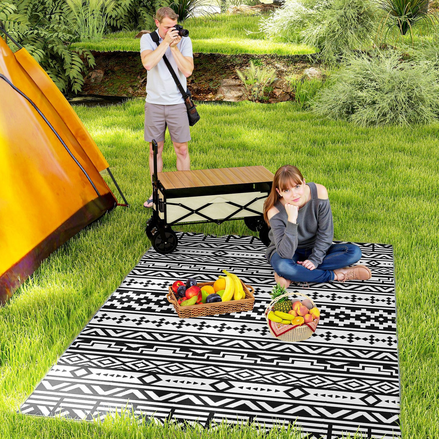 Reversible Outdoor Rug - Waterproof Black & White Geometric, 6x9