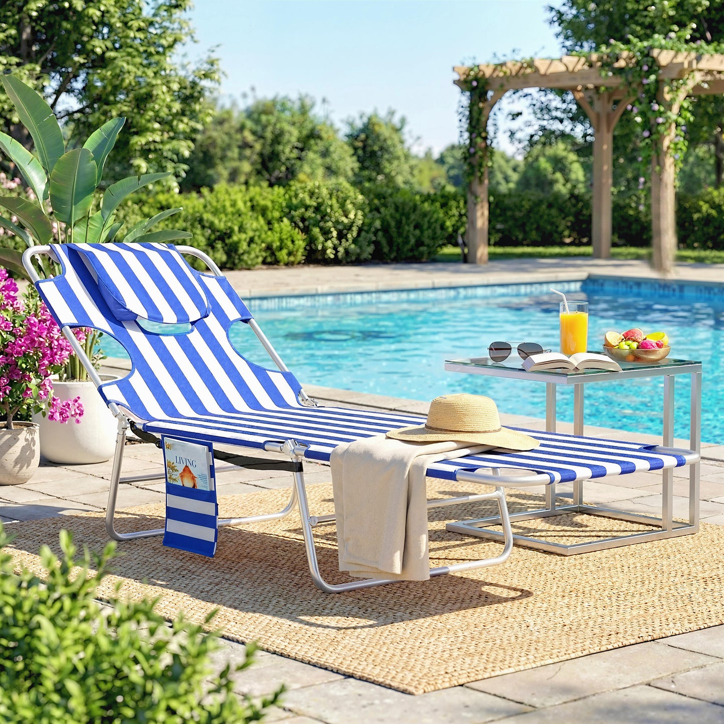 Adjustable Tanning Chair with Face Hole - Blue Stripes