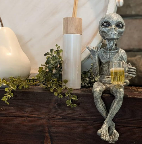 Resin Alien Statue Ornament Decoration for Home & Garden