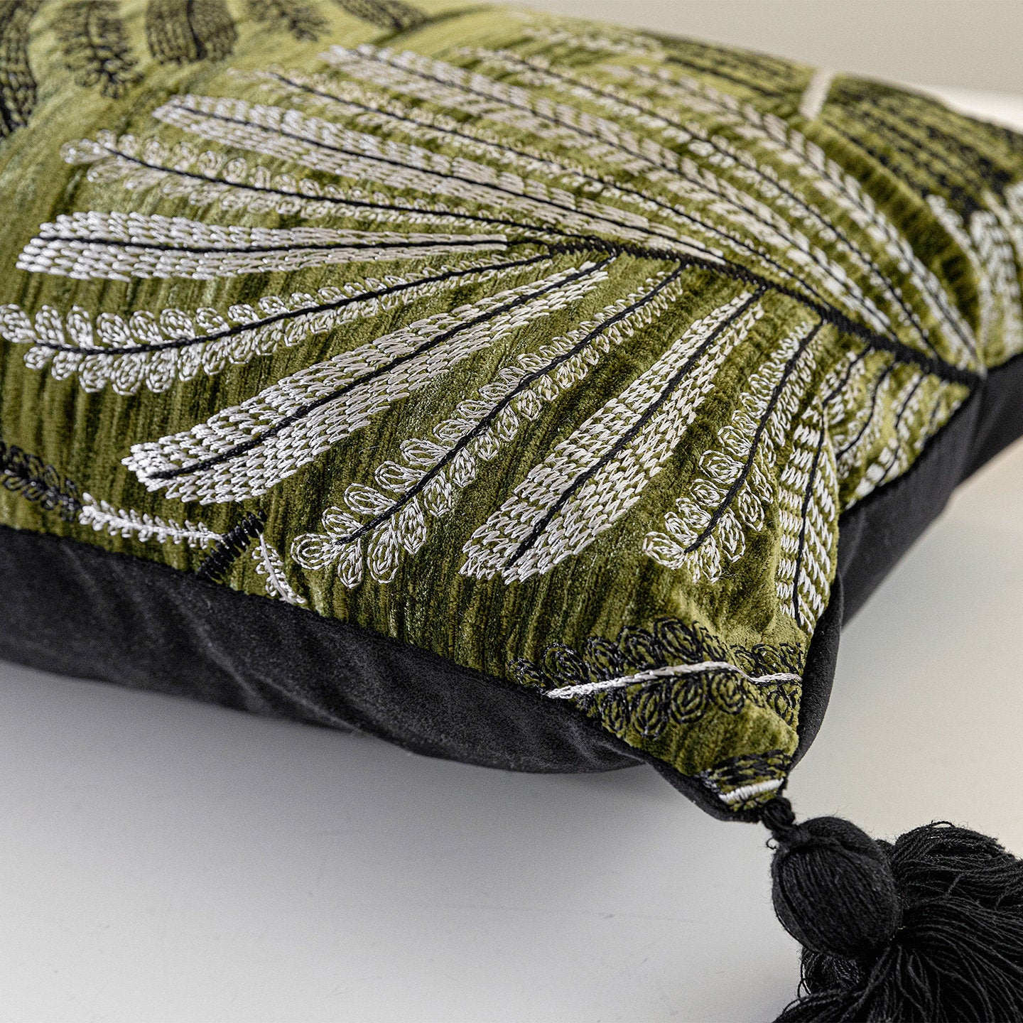 Luxury Velvet Throw Pillow with Embroidered Leaf Pattern - 45x45cm & 30x50cm