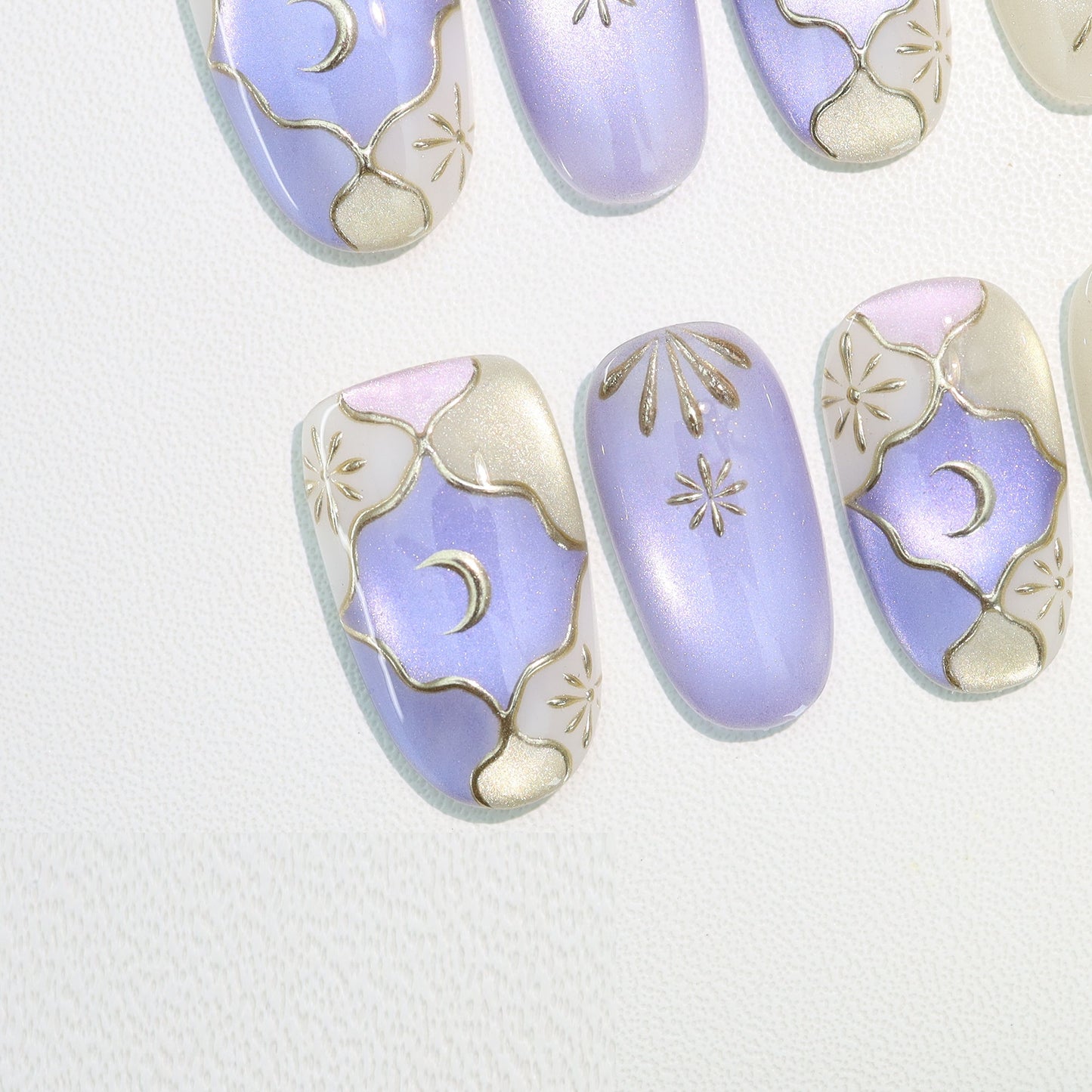 Handmade 3D Magic Mirror Cat-Eye Nail Tips Set for Nail Art