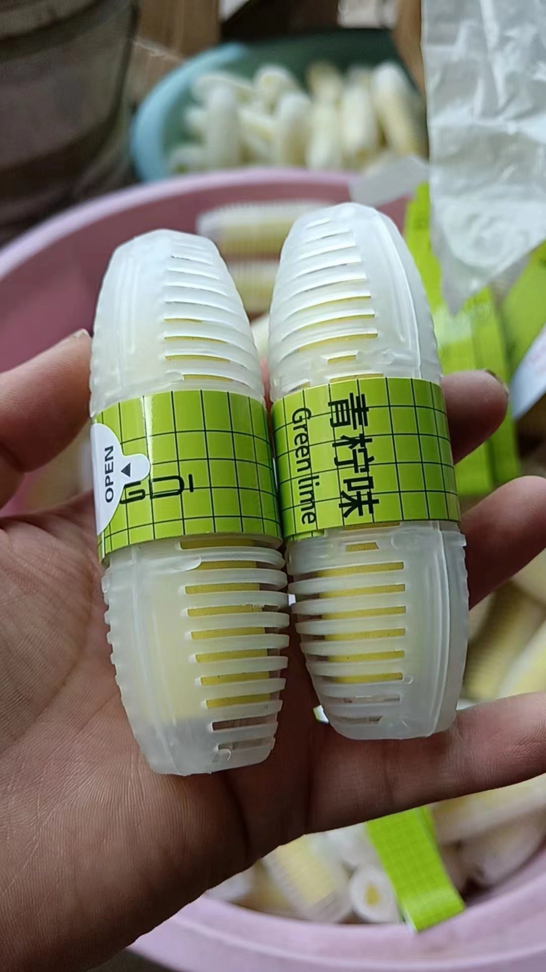 Toilet Descaling Deodorizer Ball - Hanging Toilet Cleaner with Fragrance