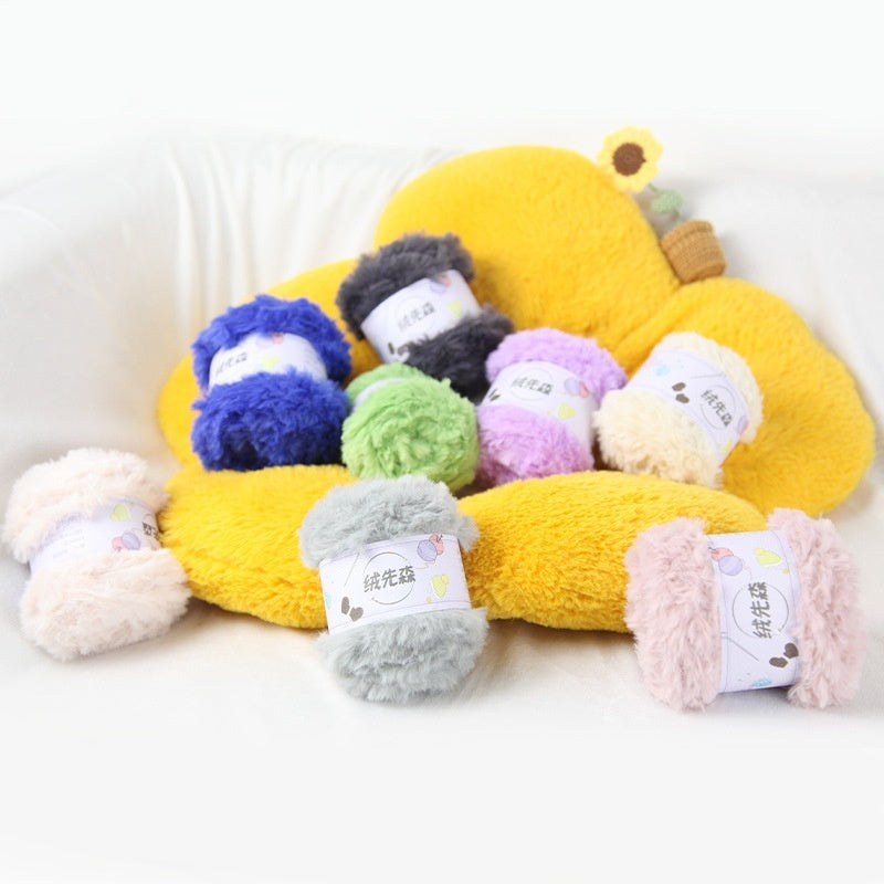 Handmade Fur Ball for Arts and Crafts - Soft Wire Woven Grass Decoration