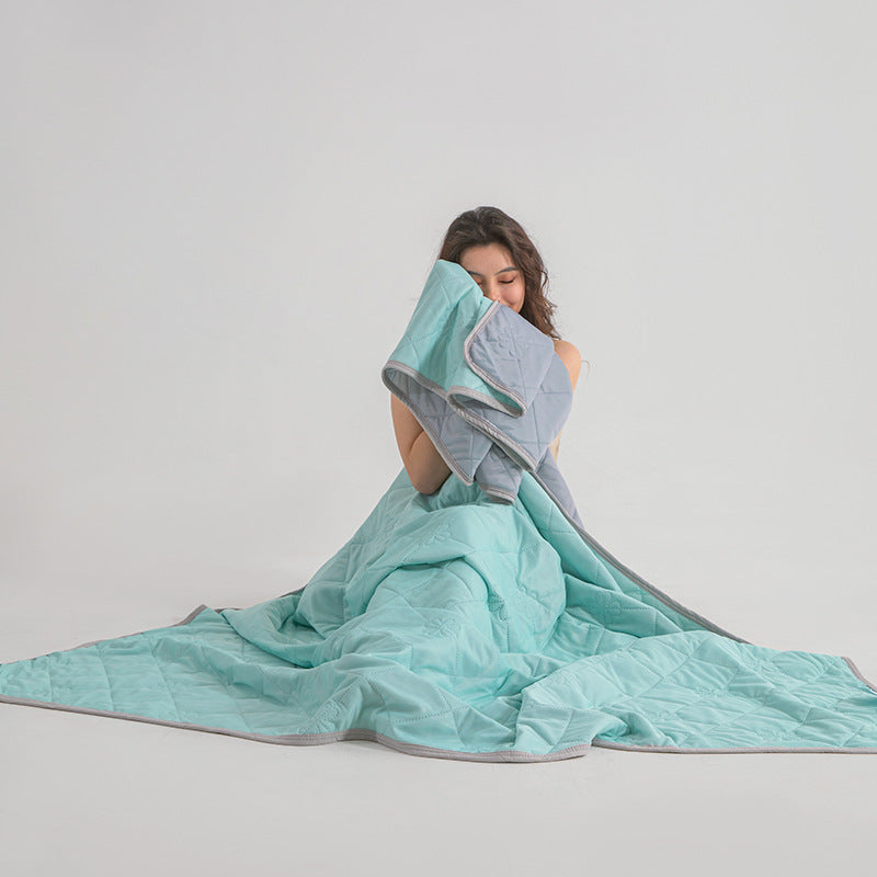 Summer Cooling Quilt - Breathable Air-Feel Bedding for Hot Weather