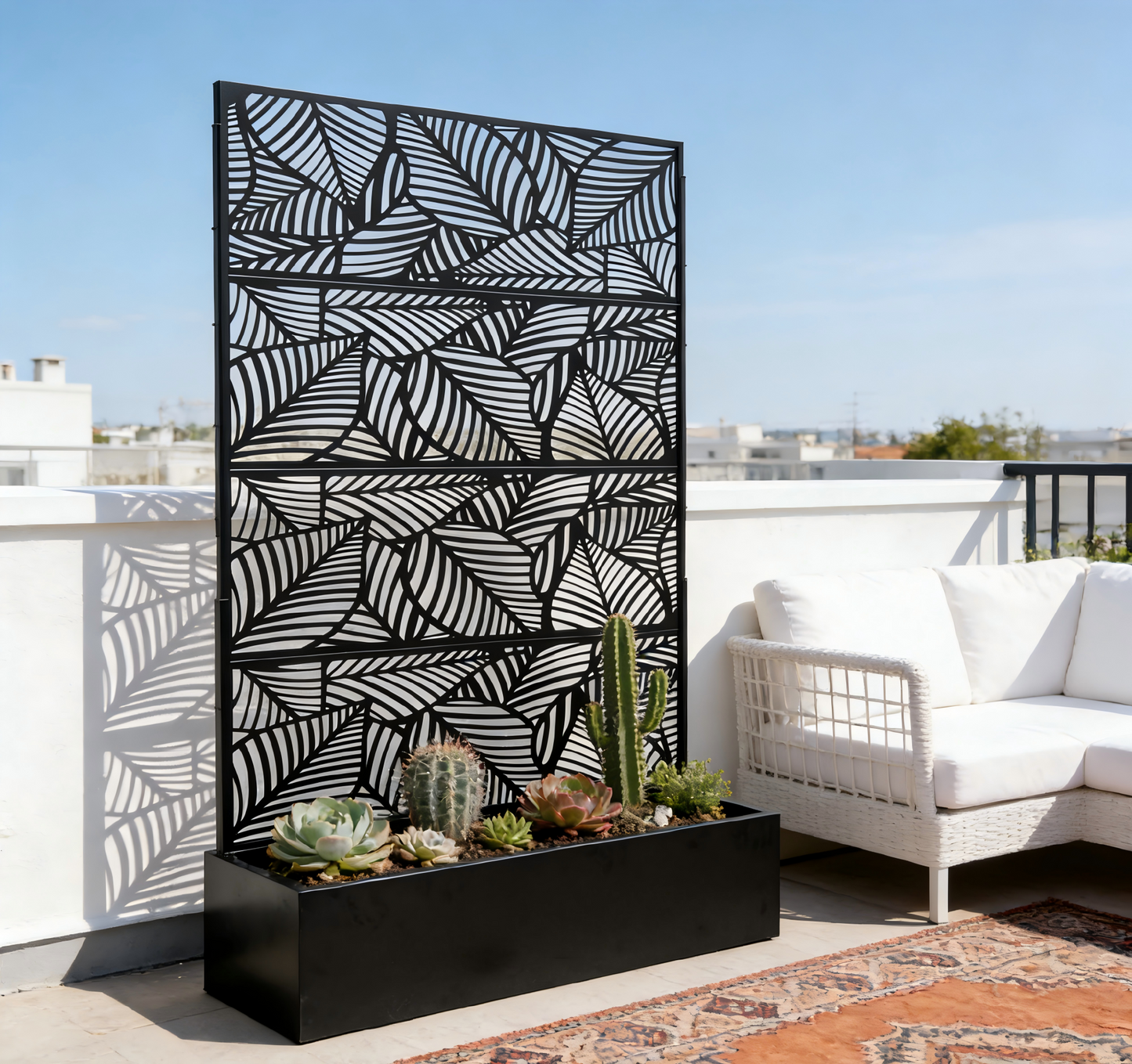 Leaf Pattern Privacy Screen with Planter Box - Black Metal