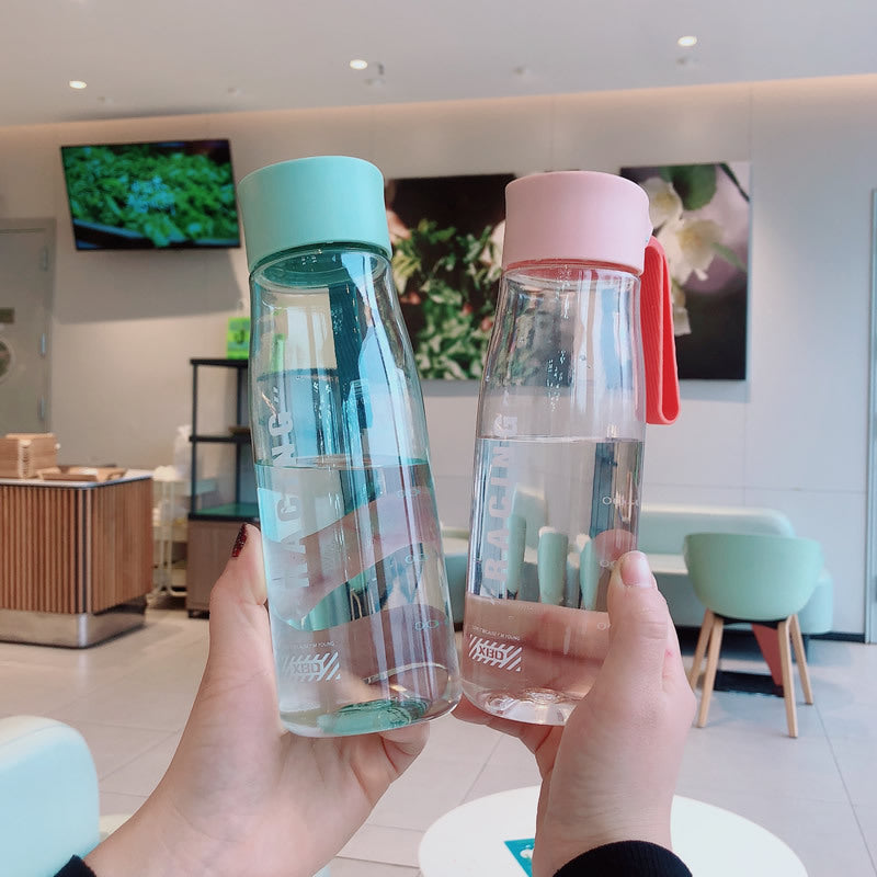 Portable Plastic Water Bottle with Leak-Proof Lid for Sports and School - 550ml/650ml