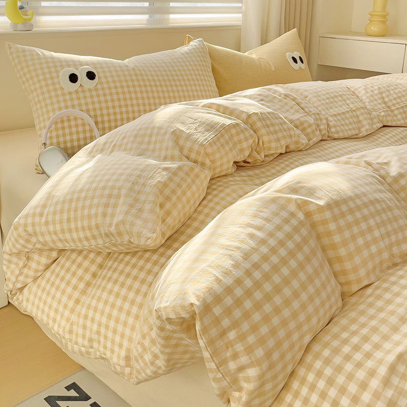 Four-Piece Bedding Set with Duvet Cover and Pillowcases – Multiple Sizes & Patterns