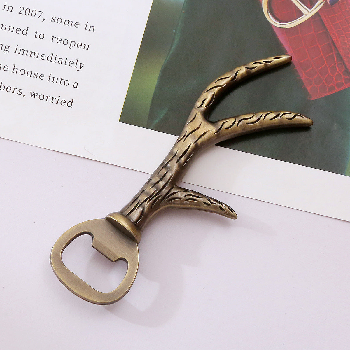 Creative European Beer Bottle Opener with Zinc Alloy Finish - Christmas Antler Design