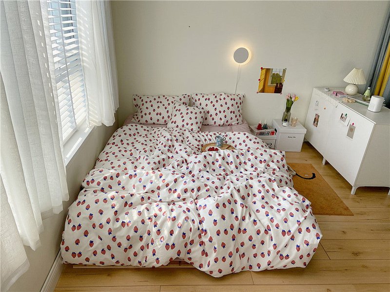 Four Piece Cotton Bed Sheet Bedding Set - Multiple Sizes & Styles