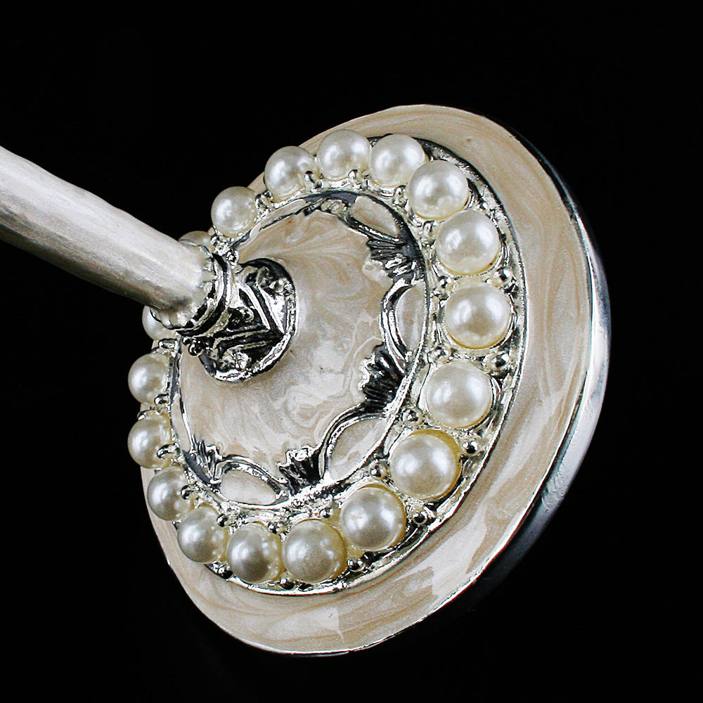 Crystal Swan Champagne Cup - White Glass Drinkware for Special Occasions