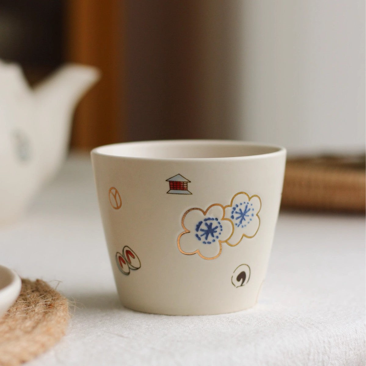 Japanese-Style Ceramic Dinnerware & Tea Set - Cute Porcelain Tableware