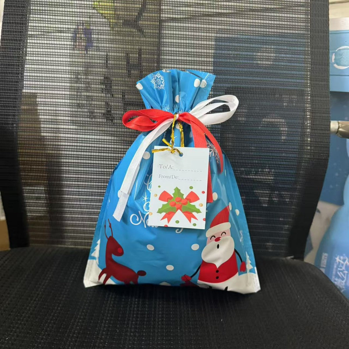 Festive Aluminum Foil Gift Bags for Christmas & New Year Party Packaging