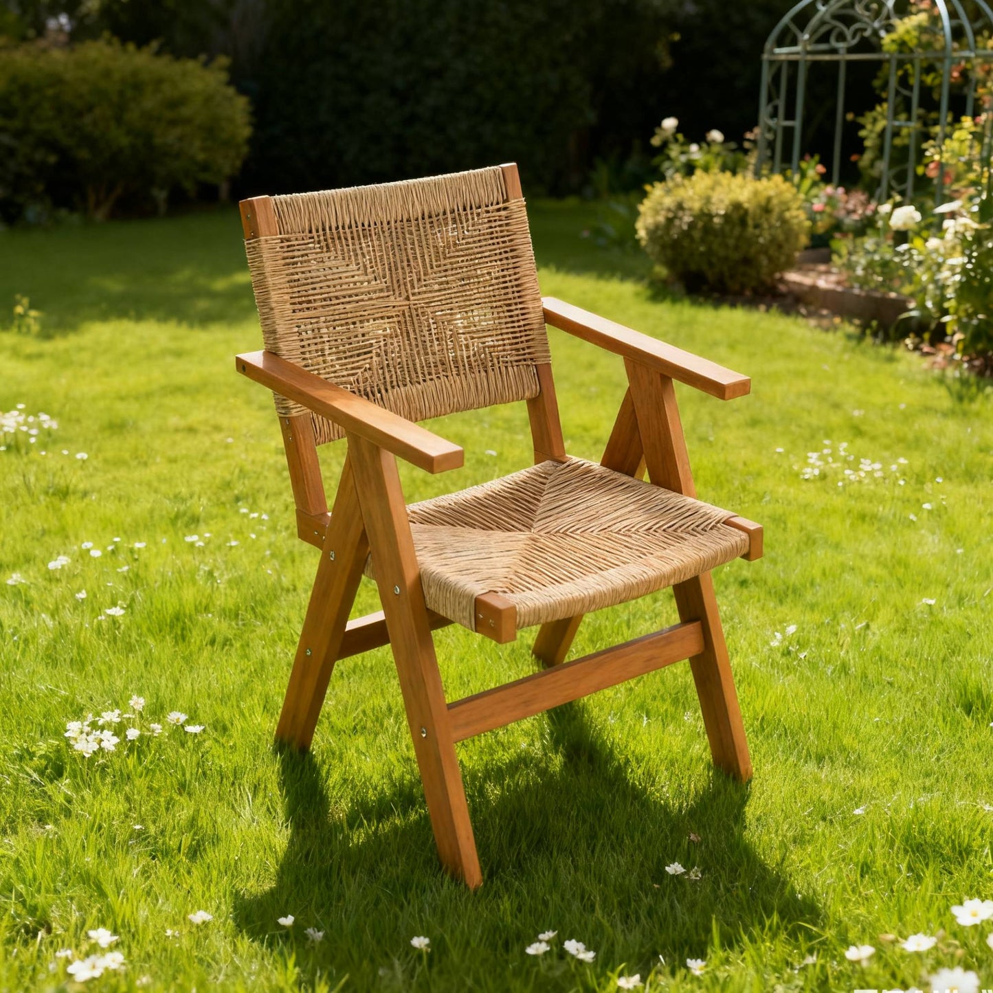 HIPS Sturdy Outdoor Dining Chair Ideal For Deck Dinner Parties &