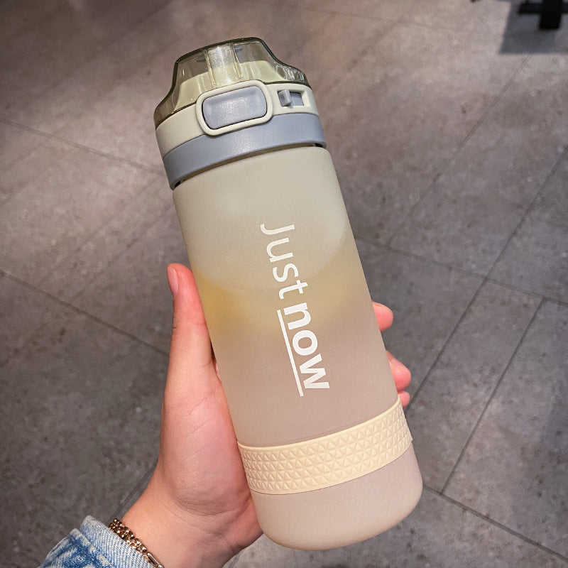 Large Capacity Frosted Plastic Water Cup with Gradient Color - 600ml