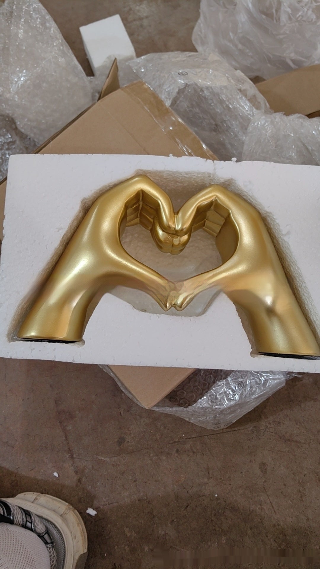 Heart Shaped Love Finger Resin Decoration - Home & Party Craft Ornament