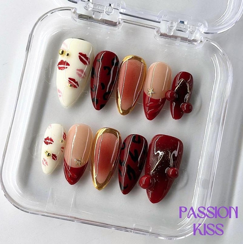 Professional Press-On Nail Patches - Easy Application Nail Art Set