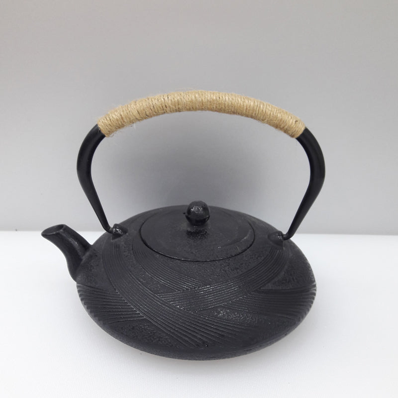Cast Iron Teapot Set with Cups and Coaster - Handmade Kettle 0.9L